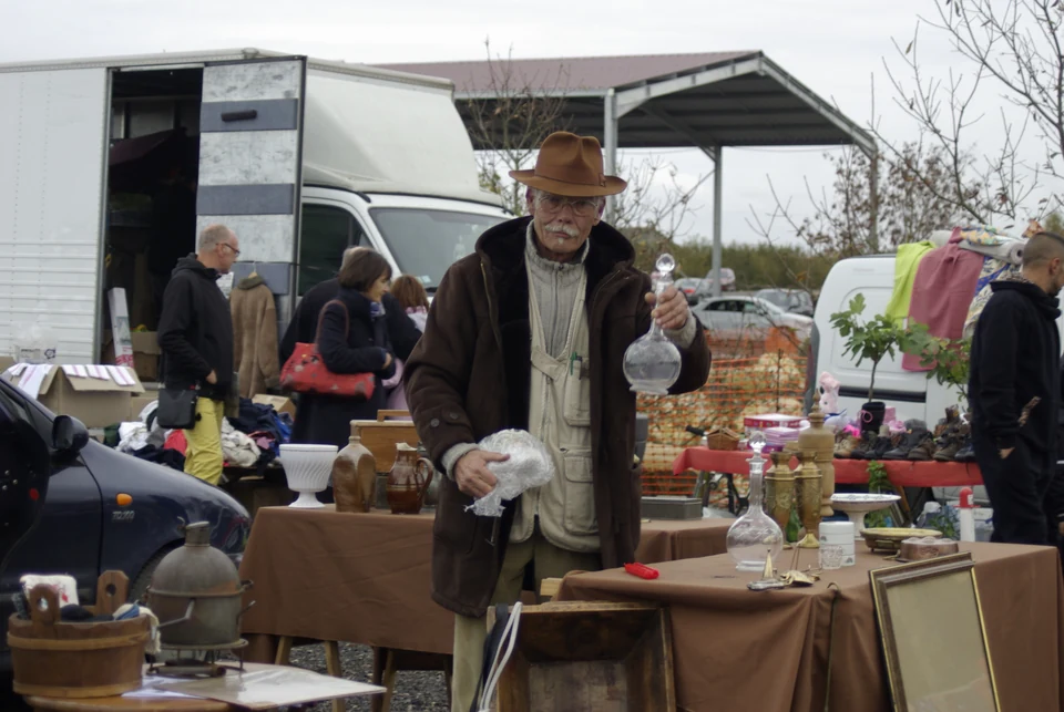 Stand d'exposant à la brocante du Domaine d'Ableiges